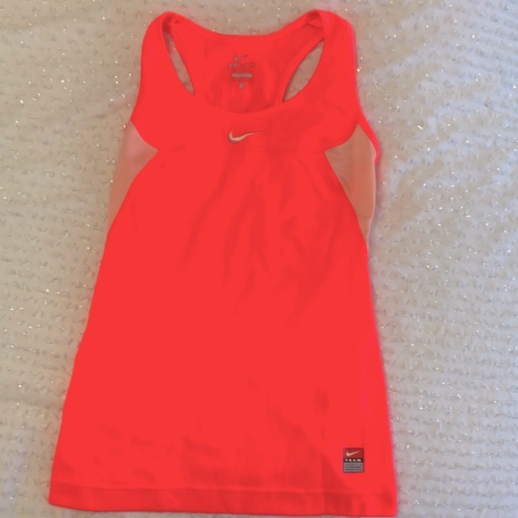 XS Nike workout tank - Picture 1 of 3